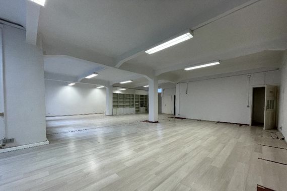 KREFELD MITTE: 170 M² BÜRO- PRAXISFLÄCHE ZU VERMIETEN