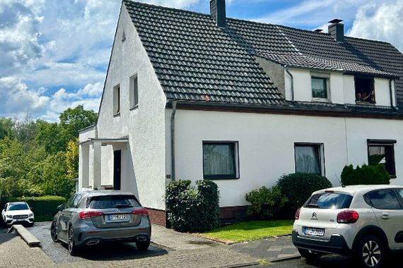 Unterbach - Traumhaftes Grundstück mit sanierungsbedürftigem Einfamilienhaus - Hier ist Potenzial!